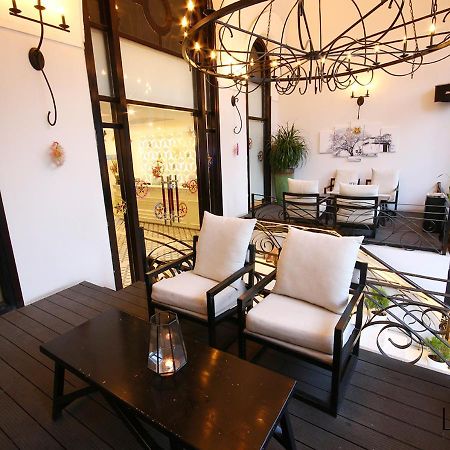Le House Boutique Hotel - 100M To The Beach Da Nang Bagian luar foto