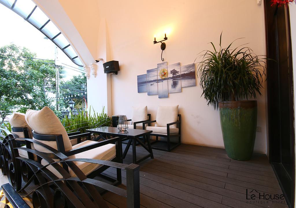 Le House Boutique Hotel - 100M To The Beach Da Nang Bagian luar foto