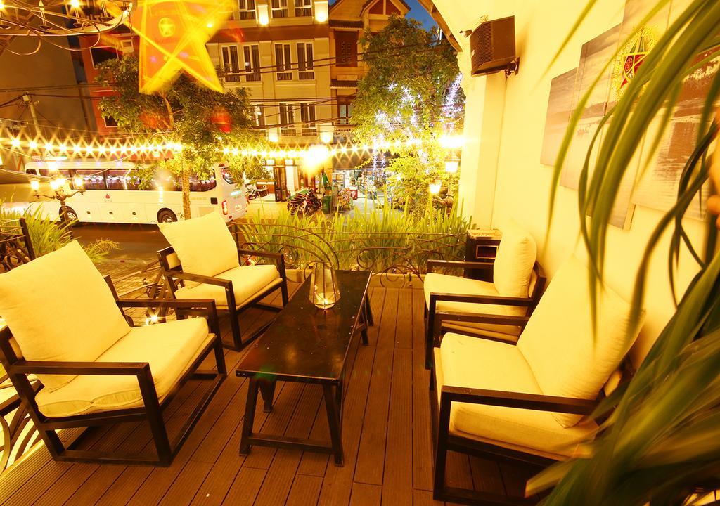 Le House Boutique Hotel - 100M To The Beach Da Nang Bagian luar foto