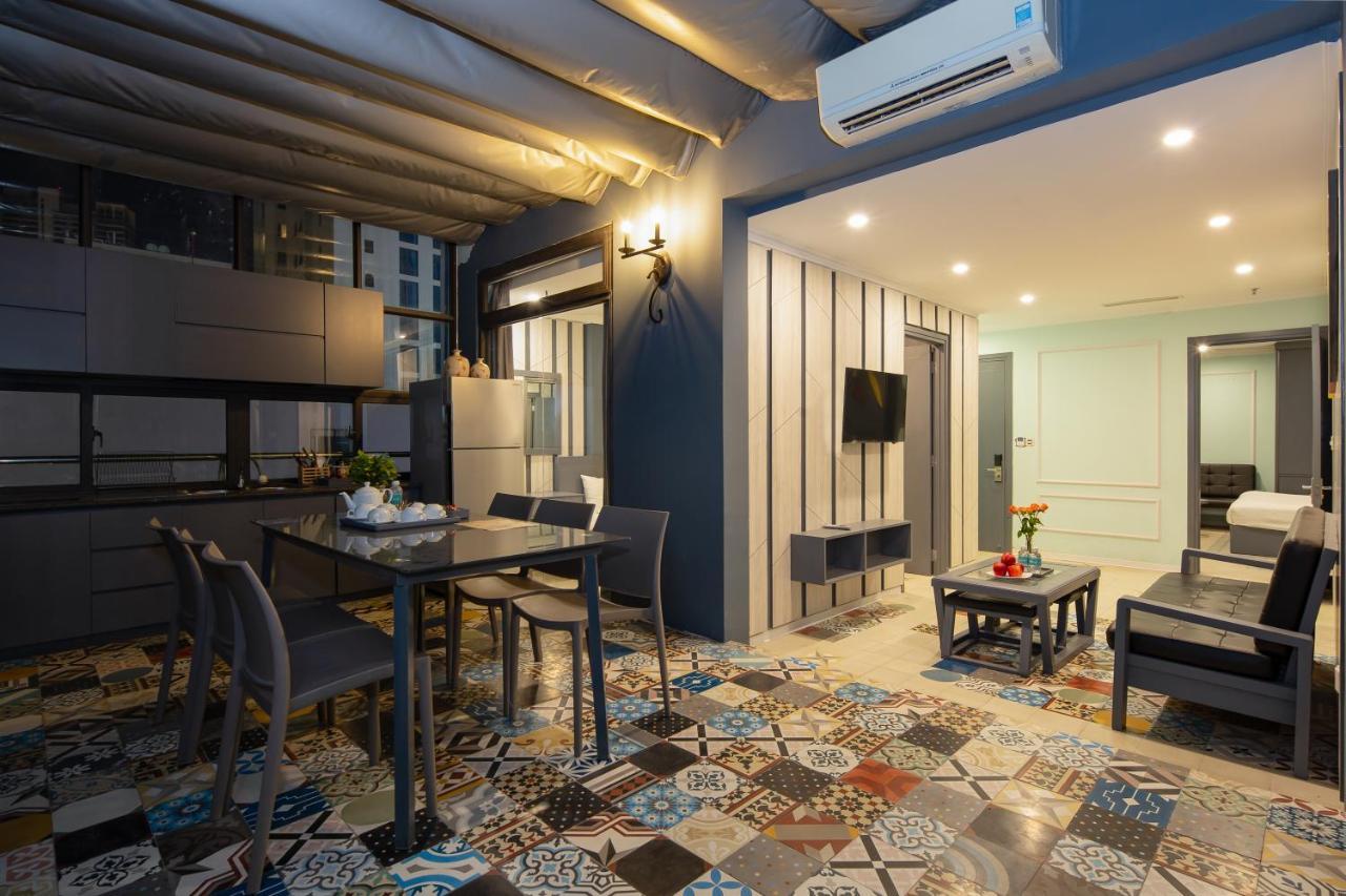 Le House Boutique Hotel - 100M To The Beach Da Nang Bagian luar foto